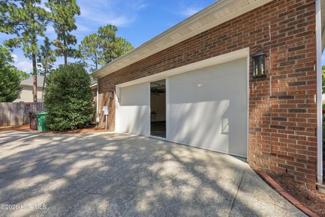 75 Catalpa Lane N, Pinehurst, NC 28374