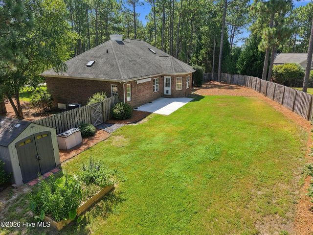 75 Catalpa Lane N, Pinehurst, NC 28374