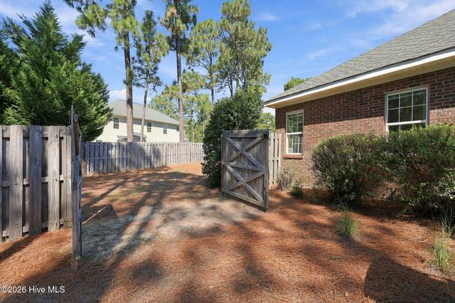 75 Catalpa Lane N, Pinehurst, NC 28374