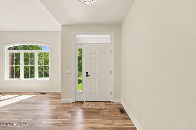 75 Catalpa Lane N, Pinehurst, NC 28374
