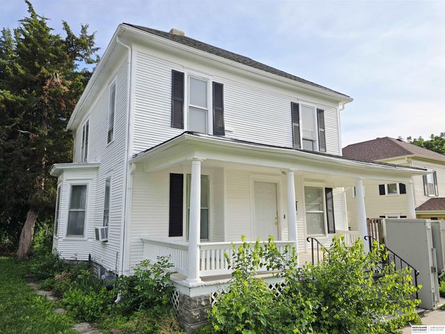 5111 Walker Avenue, Lincoln, NE 68504