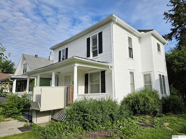 5111 Walker Avenue, Lincoln, NE 68504