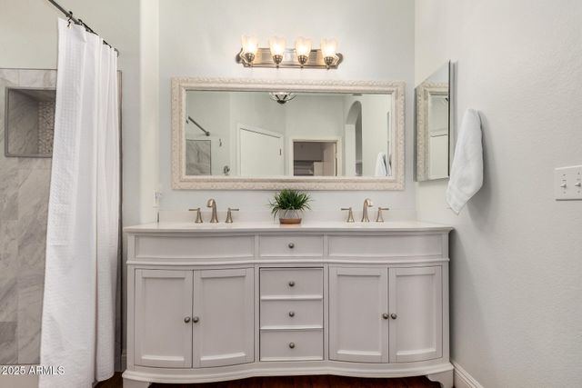 1492 E WESTCHESTER Drive, Chandler, AZ 85249