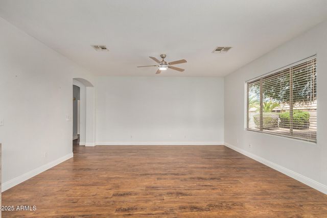 1492 E WESTCHESTER Drive, Chandler, AZ 85249