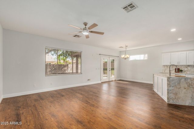 1492 E WESTCHESTER Drive, Chandler, AZ 85249