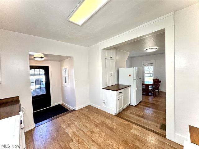 124 2nd Avenue NW, Beach City, OH 44608