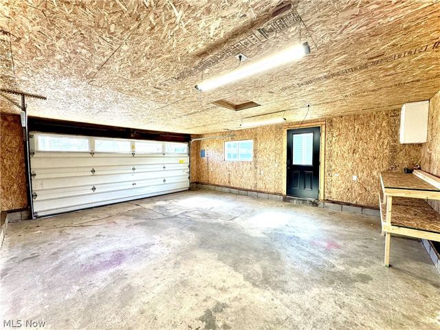 124 2nd Avenue NW, Beach City, OH 44608