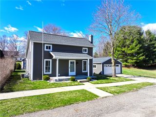 124 2nd Avenue NW, Beach City, OH 44608