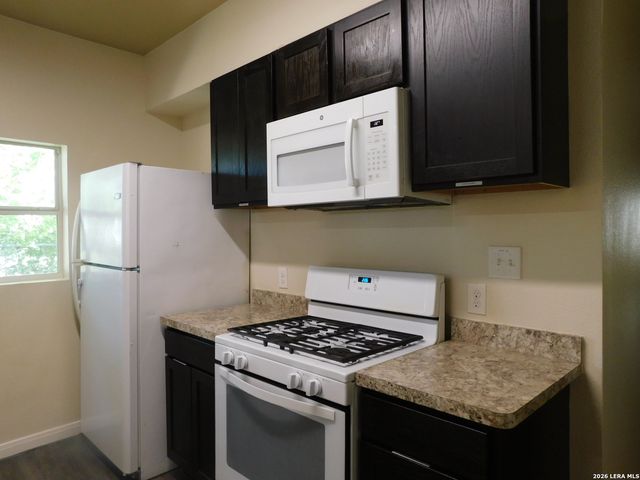 503 E Mitchell St Apt 101, San Antonio, TX 78210