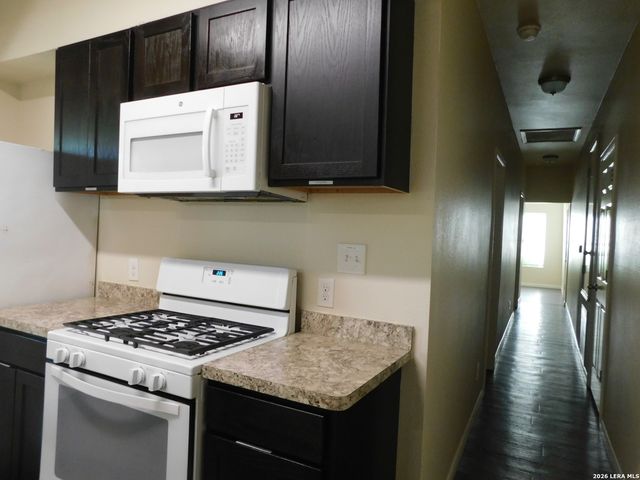 503 E Mitchell St Apt 101, San Antonio, TX 78210