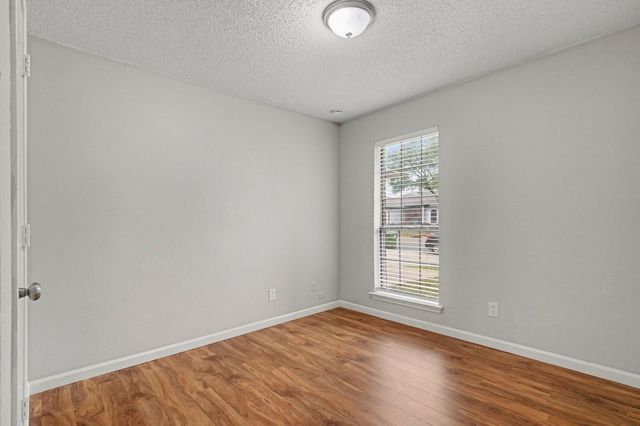 8237 Lara Lane, Watauga, TX 76148