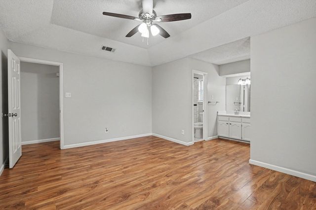 8237 Lara Lane, Watauga, TX 76148