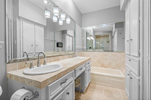 8 Wild Ginger Court, Spring, TX 77380