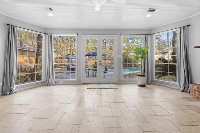 8 Wild Ginger Court, Spring, TX 77380