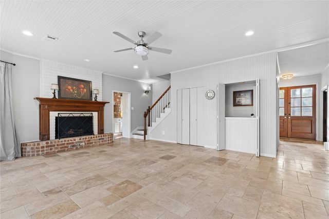 8 Wild Ginger Court, Spring, TX 77380