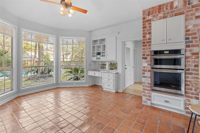 8 Wild Ginger Court, Spring, TX 77380