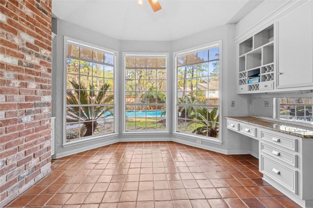 8 Wild Ginger Court, Spring, TX 77380