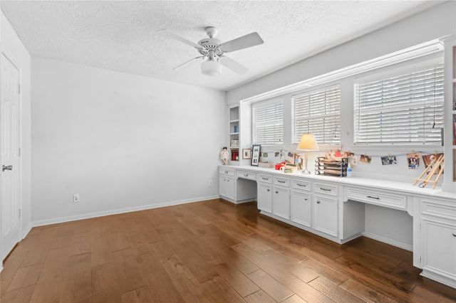 8 Wild Ginger Court, Spring, TX 77380