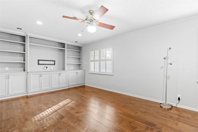 8 Wild Ginger Court, Spring, TX 77380