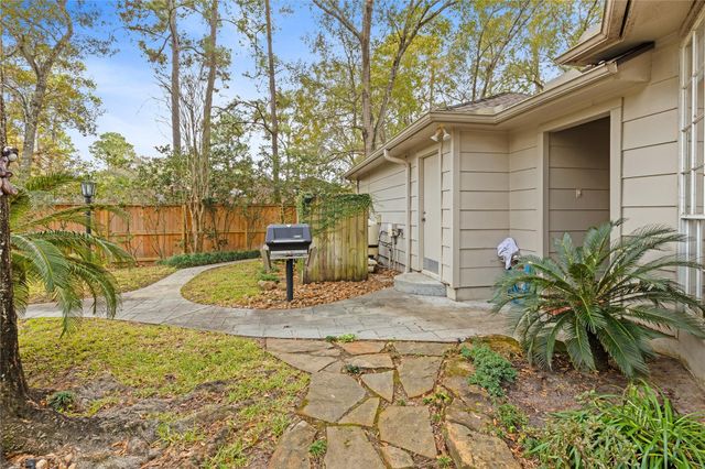 8 Wild Ginger Court, Spring, TX 77380