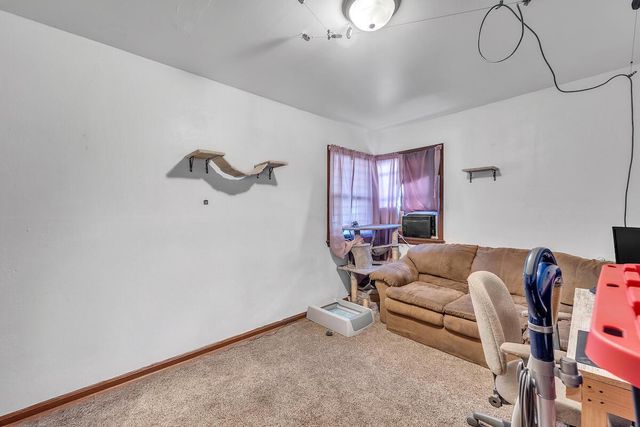 5247 N 44th STREET, Milwaukee, WI 53218