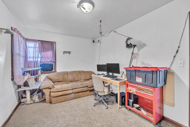 5247 N 44th STREET, Milwaukee, WI 53218