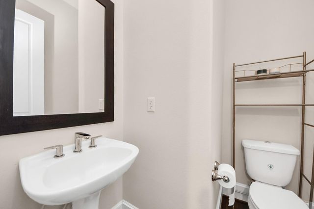 6072 Kansas Street, Houston, TX 77007