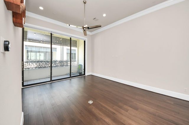 6072 Kansas Street, Houston, TX 77007