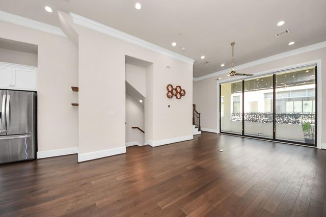 6072 Kansas Street, Houston, TX 77007