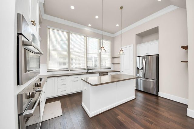 6072 Kansas Street, Houston, TX 77007