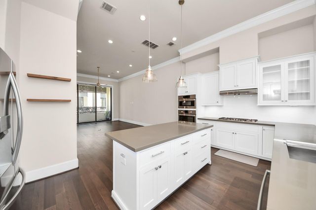 6072 Kansas Street, Houston, TX 77007
