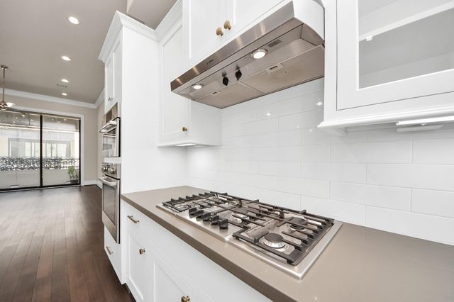6072 Kansas Street, Houston, TX 77007