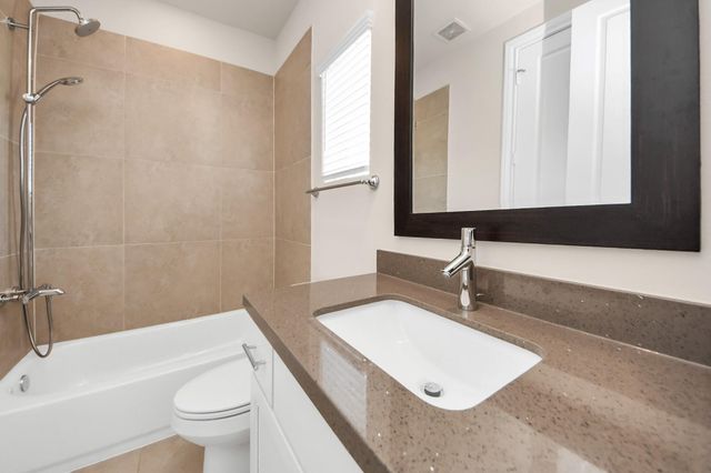 6072 Kansas Street, Houston, TX 77007
