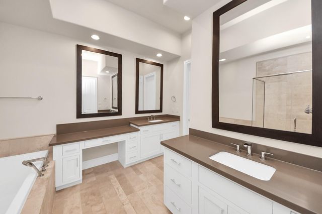 6072 Kansas Street, Houston, TX 77007