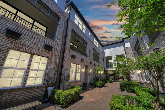 6072 Kansas Street, Houston, TX 77007