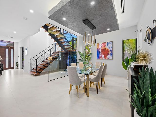 609 Poinciana Drive, Fort Lauderdale, FL 33301