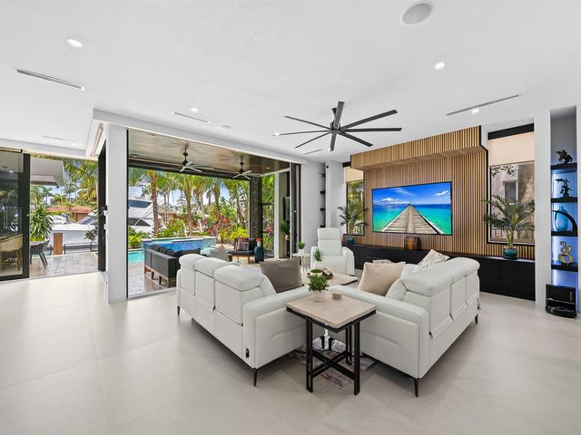 609 Poinciana Drive, Fort Lauderdale, FL 33301