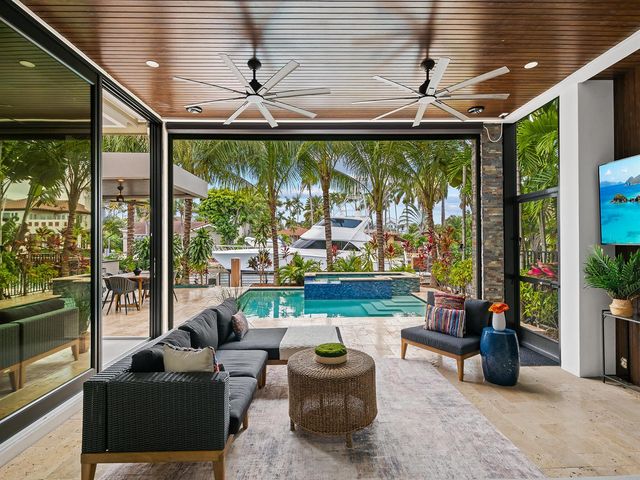 609 Poinciana Drive, Fort Lauderdale, FL 33301