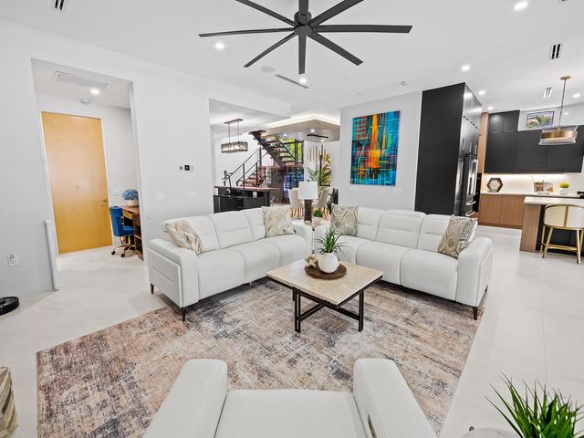 609 Poinciana Drive, Fort Lauderdale, FL 33301