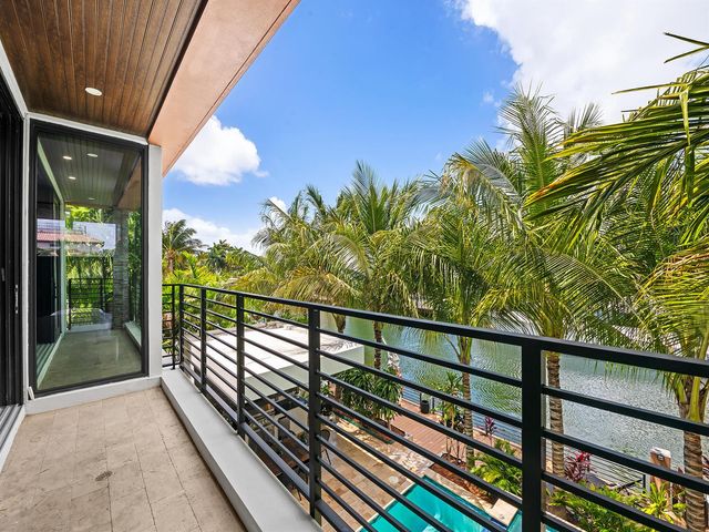 609 Poinciana Drive, Fort Lauderdale, FL 33301