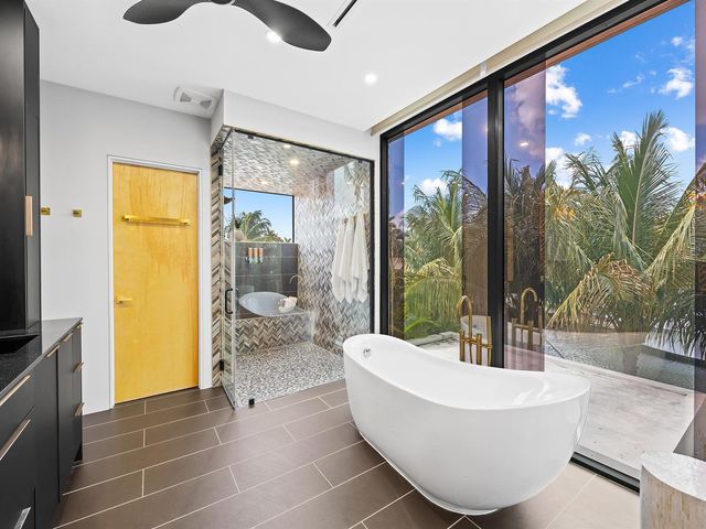 609 Poinciana Drive, Fort Lauderdale, FL 33301