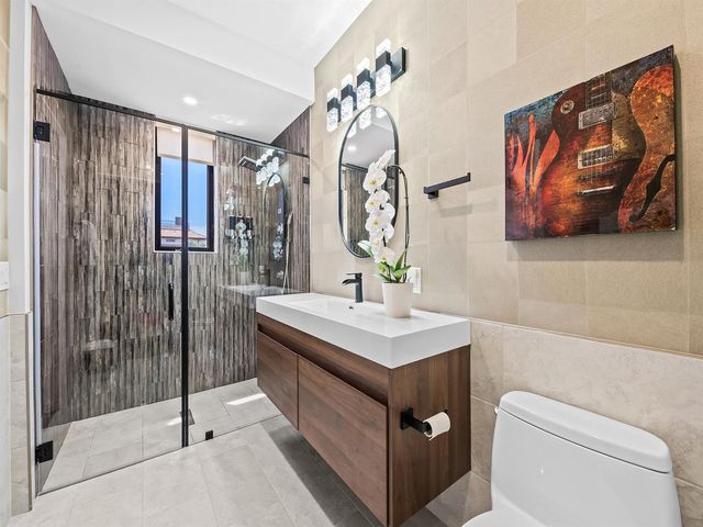 609 Poinciana Drive, Fort Lauderdale, FL 33301