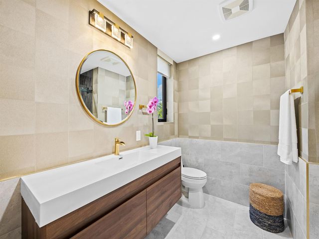 609 Poinciana Drive, Fort Lauderdale, FL 33301