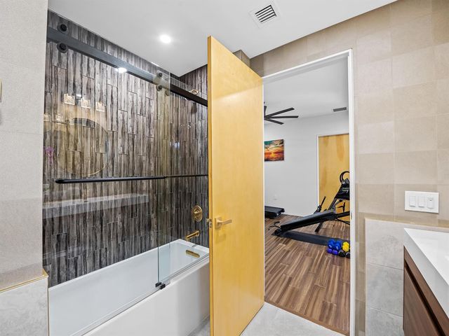 609 Poinciana Drive, Fort Lauderdale, FL 33301