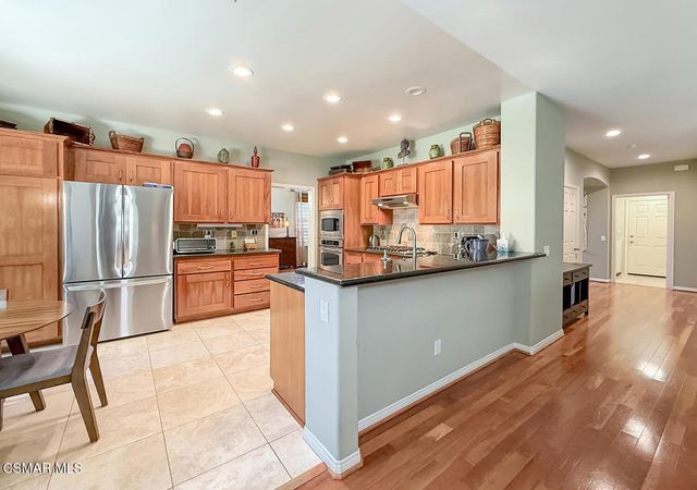 2347 Laurelwood Drive, Thousand Oaks, CA 91362