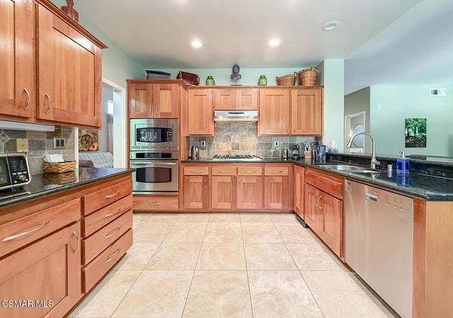 2347 Laurelwood Drive, Thousand Oaks, CA 91362