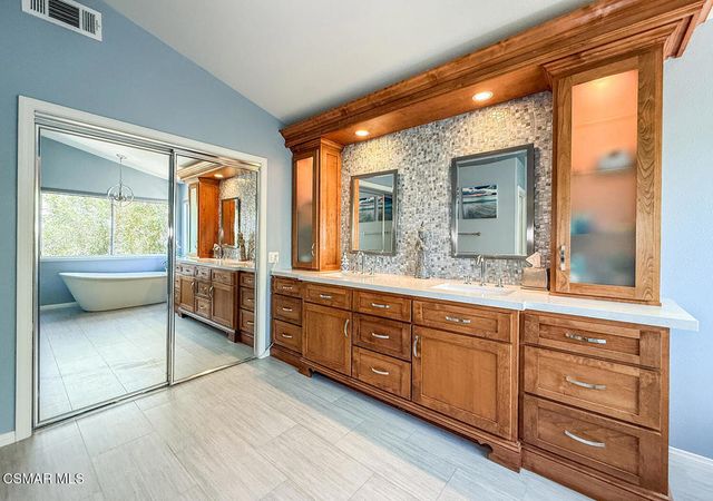 2347 Laurelwood Drive, Thousand Oaks, CA 91362