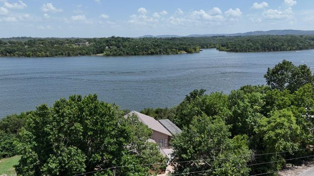 19764 Dogwood Drive, Eagle Rock, MO 65641