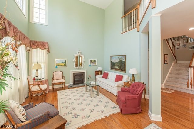 75 Schindler Way, Fairfield Twp., NJ 07004