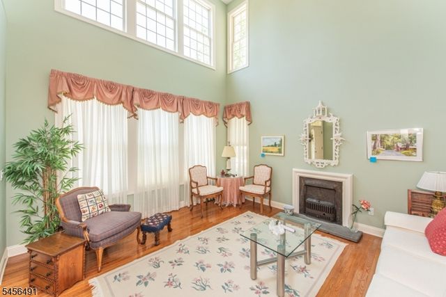 75 Schindler Way, Fairfield Twp., NJ 07004